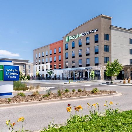 Holiday Inn Express & Suites - Colorado Springs Afa Northgate By Ihg Экстерьер фото