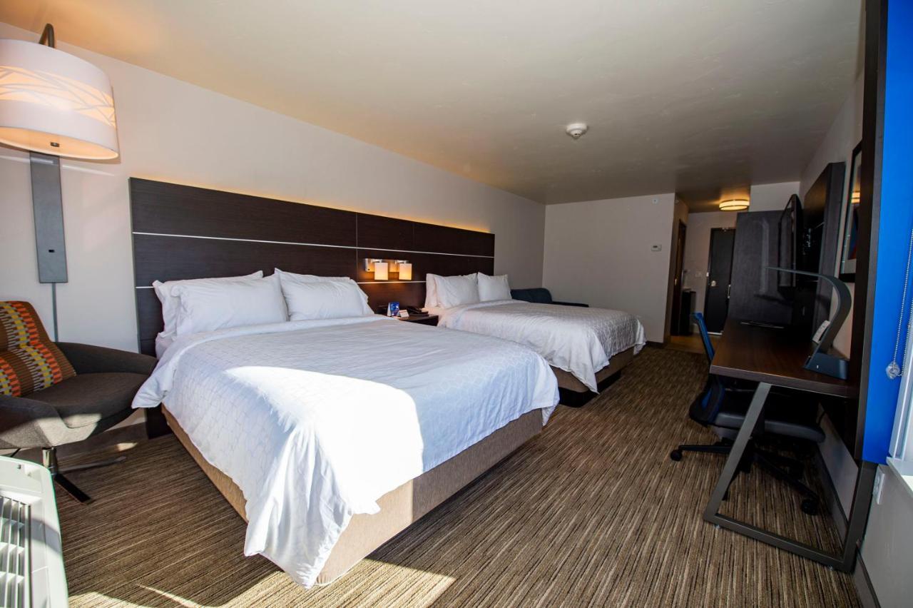 Holiday Inn Express & Suites - Colorado Springs Afa Northgate, An Ihg Hotel Экстерьер фото