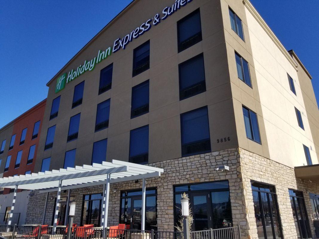 Holiday Inn Express & Suites - Colorado Springs Afa Northgate, An Ihg Hotel Экстерьер фото