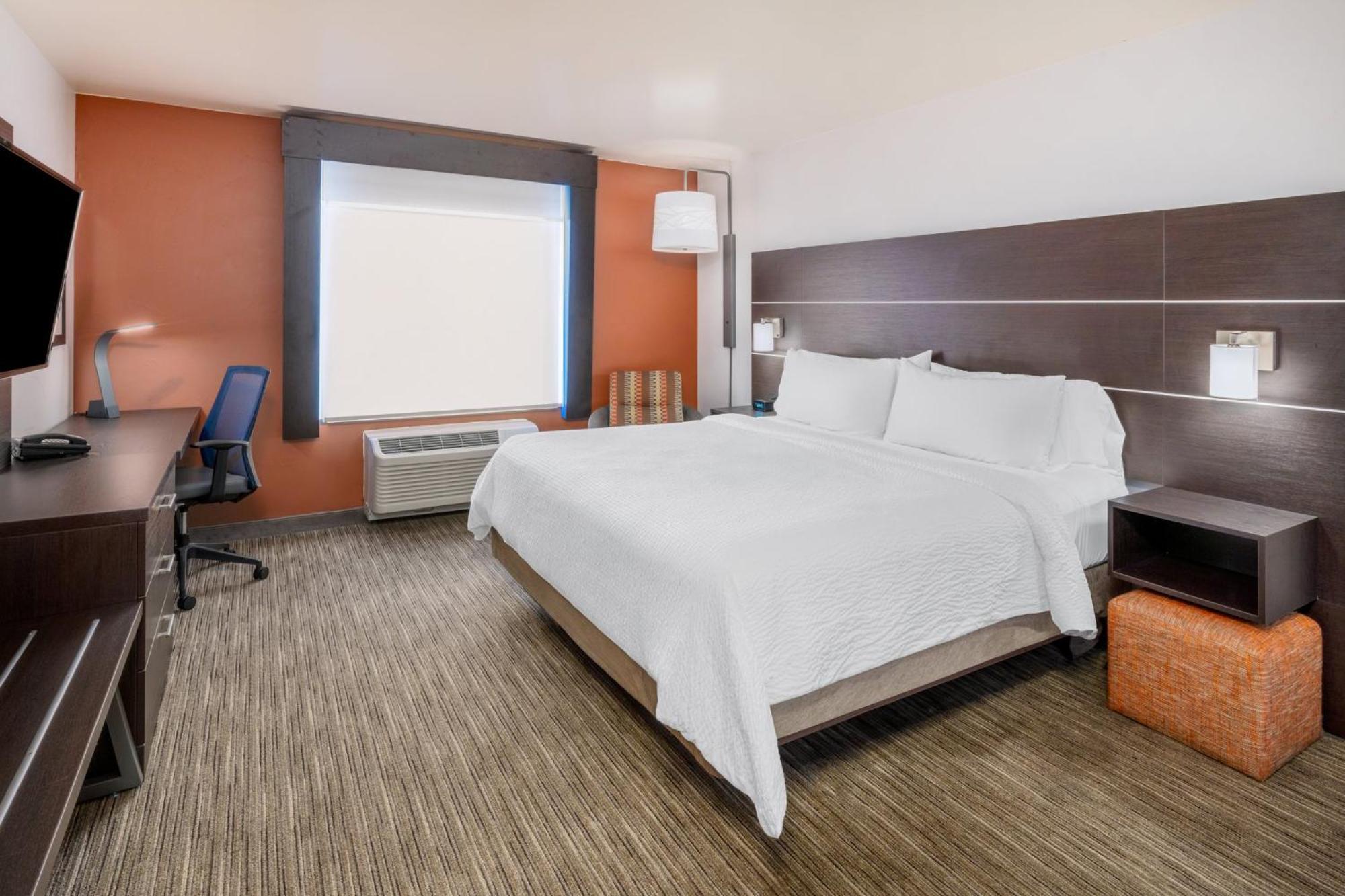 Holiday Inn Express & Suites - Colorado Springs Afa Northgate, An Ihg Hotel Экстерьер фото